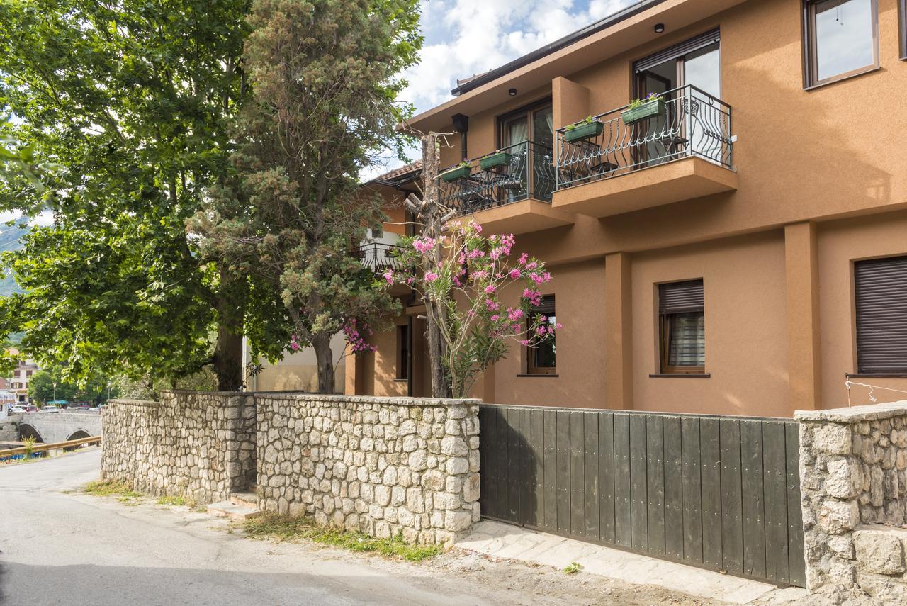 Delightful Studio Sara Virpazar Exterior photo